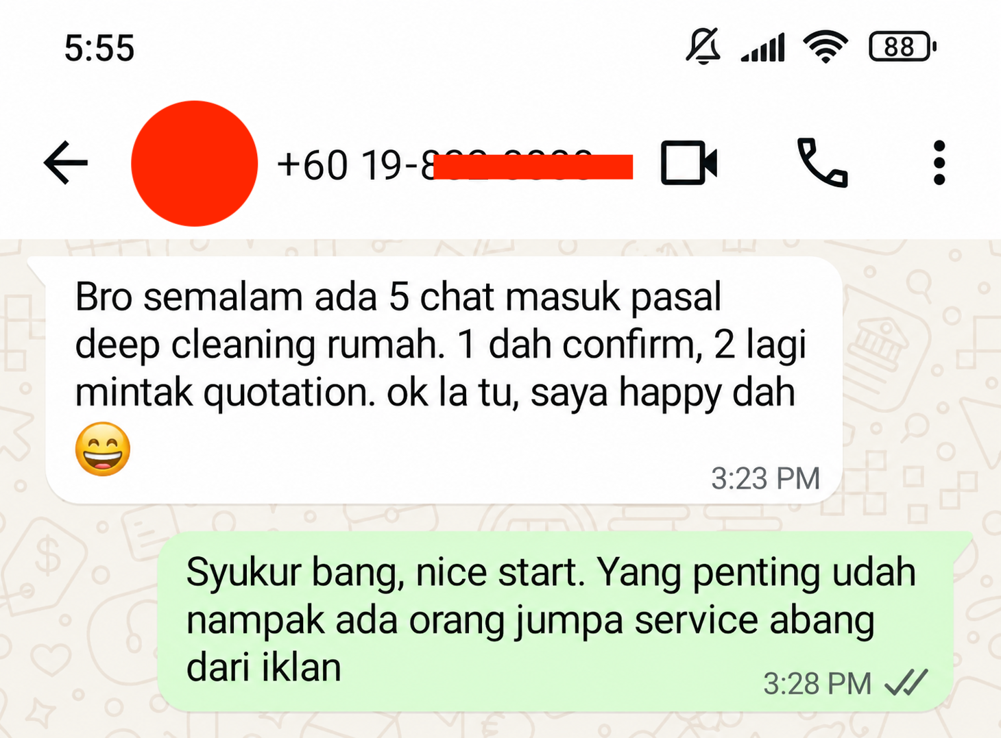 Screenshot chat WhatsApp dari pelanggan Maju Bersih Cleaning: 5 chat masuk soal deep cleaning rumah, 1 sudah confirm